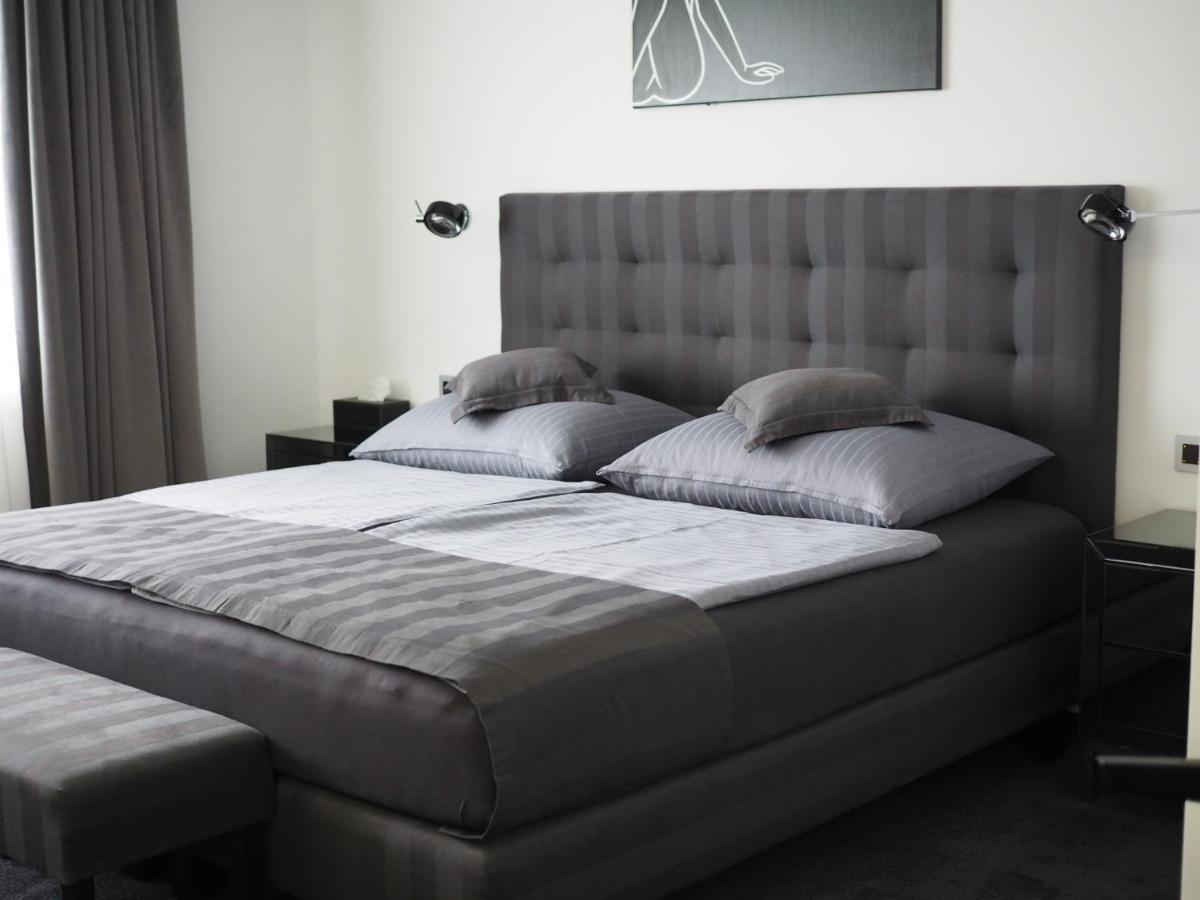 Grey Apartment Prag